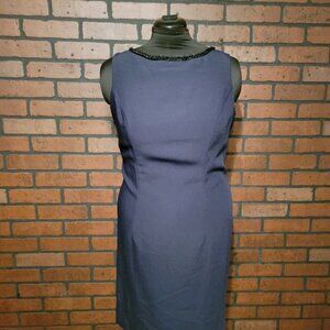 La Nuit Navy Simple sheath dress with V-in the back